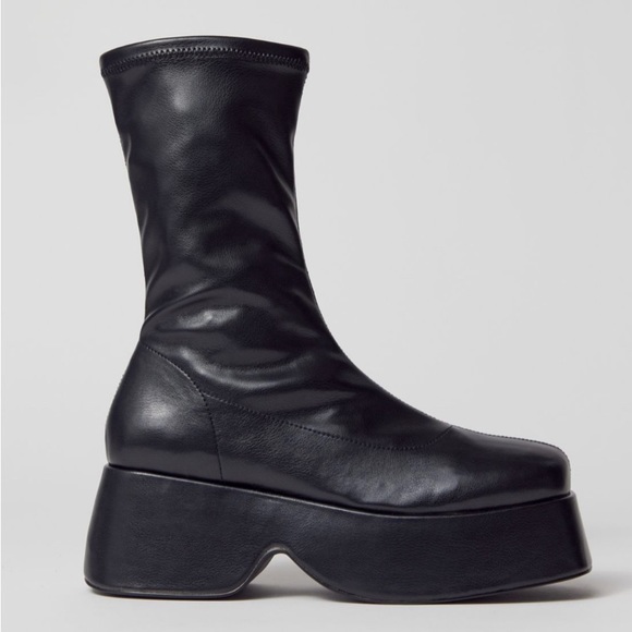 Urban outfitters faux leather sock boot platform. Size 7! Worn once. - Picture 1 of 5
